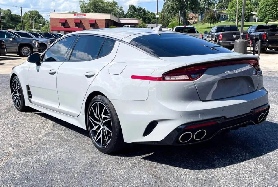 2023 Kia Stinger GT - Image 4 of 10