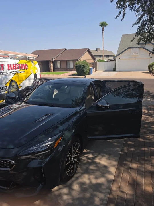 2023 Kia Stinger - Image 3 of 13