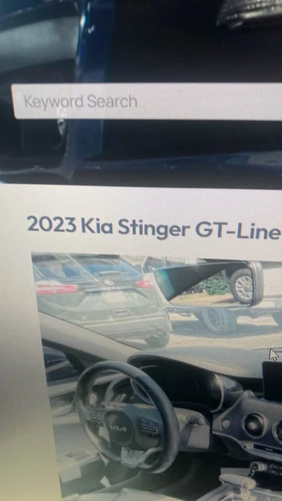 2023 Kia Stinger - Image 9 of 9