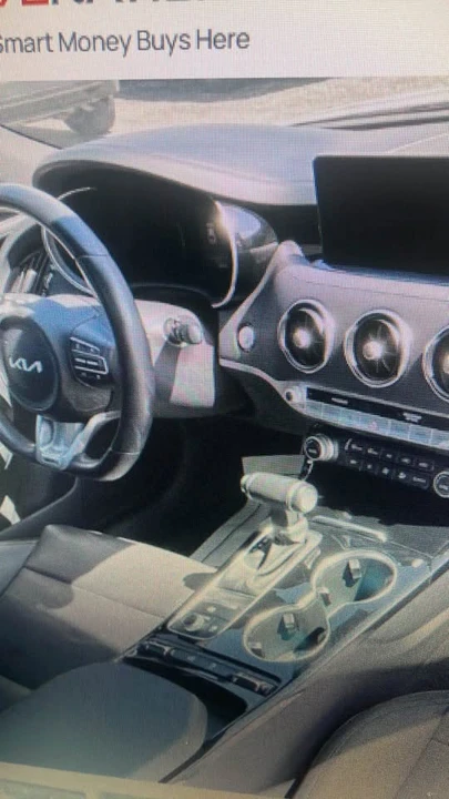 2023 Kia Stinger - Image 7 of 9