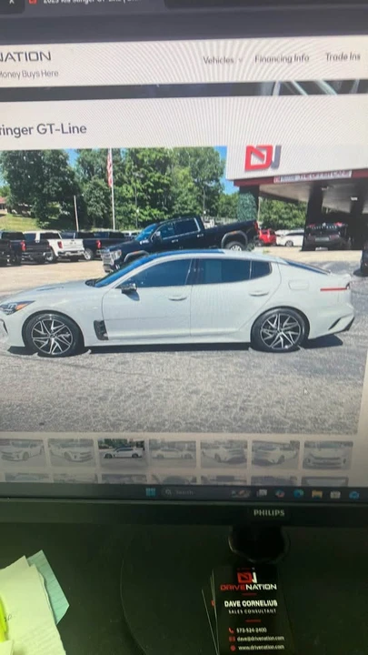 2023 Kia Stinger - Image 3 of 9