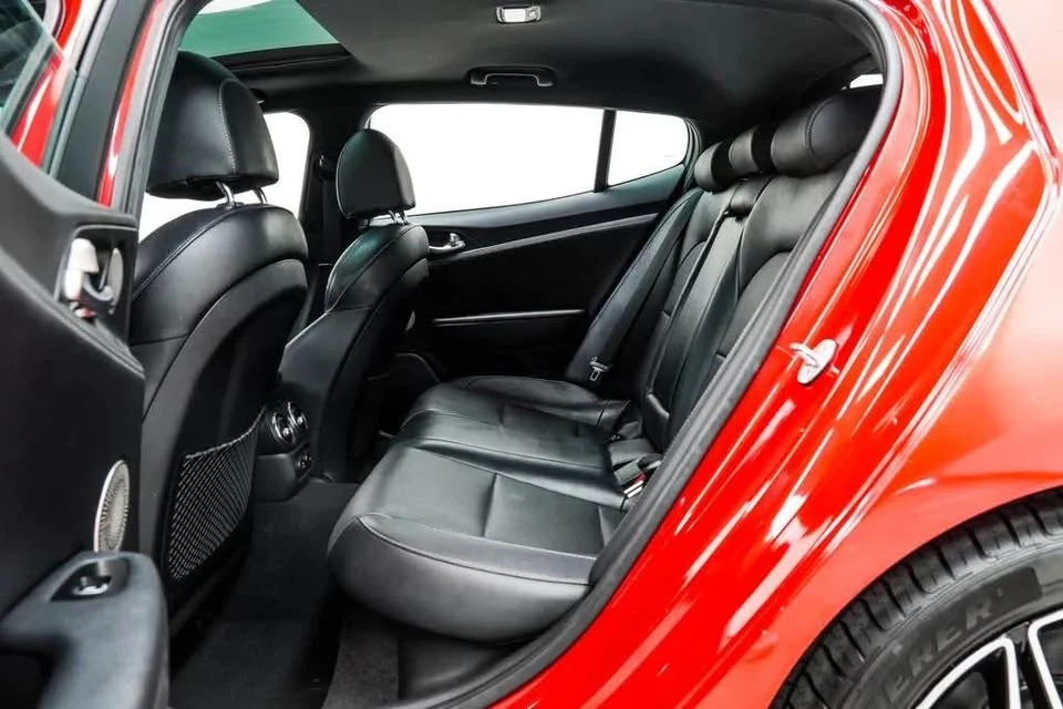2023 Kia Stinger GT - Image 10 of 19
