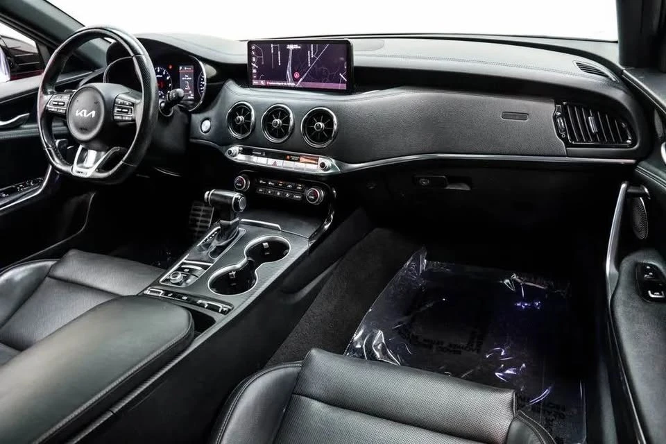 2023 Kia Stinger GT - Image 12 of 19