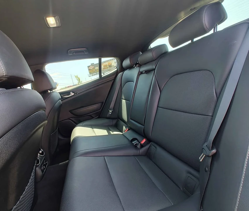 2023 Kia Stinger - Image 8 of 8
