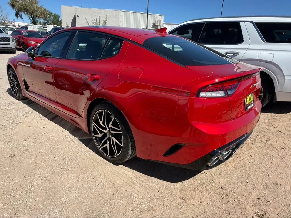 2023 Kia Stinger - Image 2 of 2
