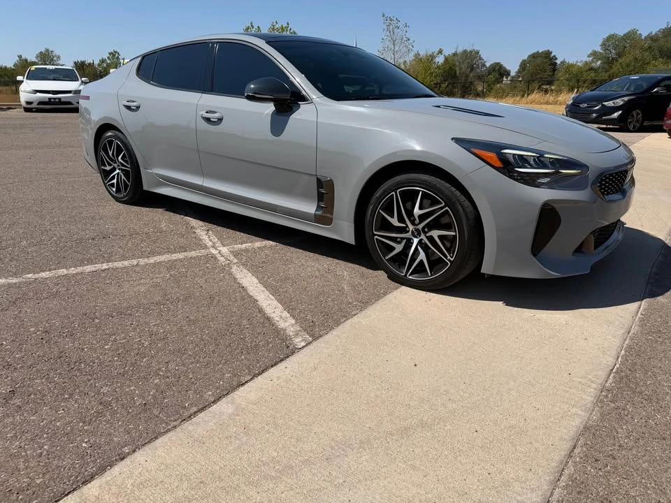 2023 Kia Stinger GT - Image 2 of 11