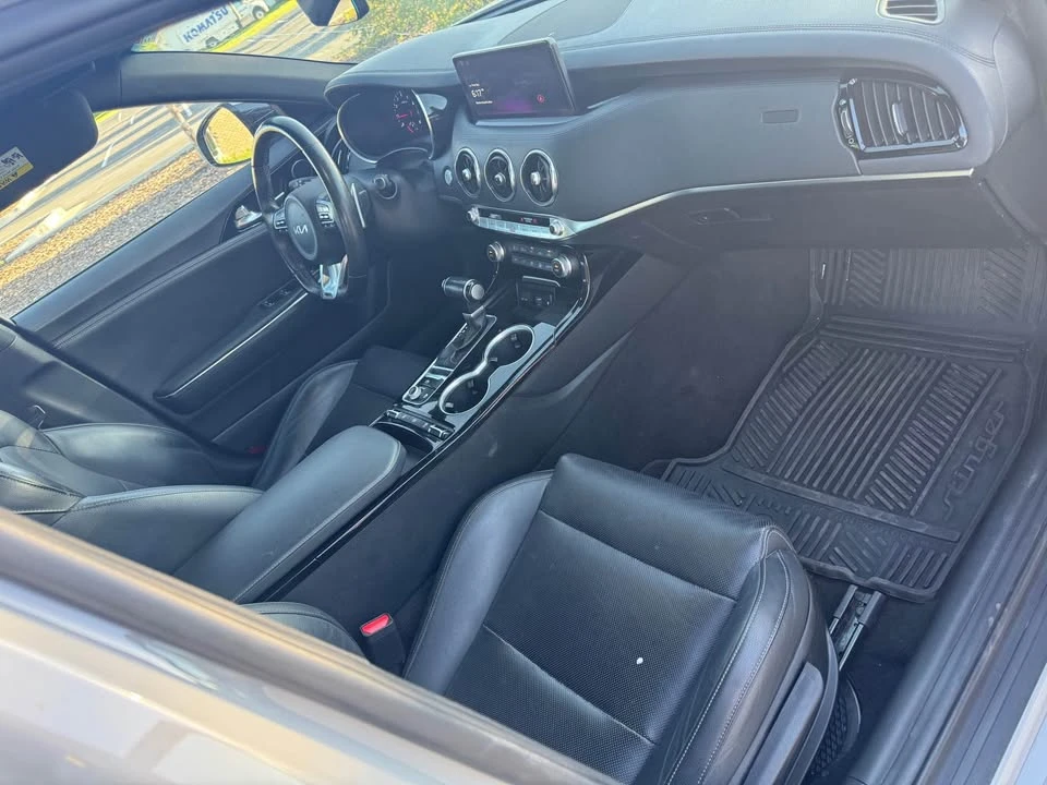 2023 Kia Stinger GT - Image 5 of 7
