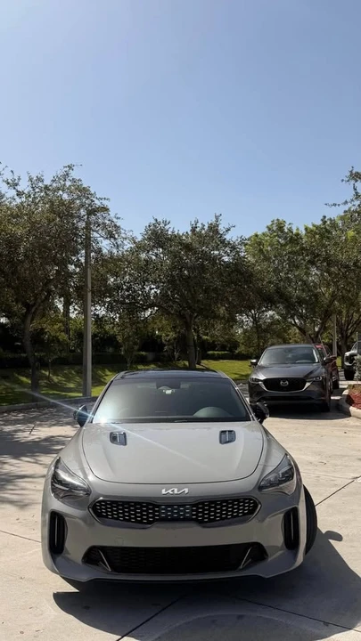 2023 Kia Stinger GT - Image 4 of 17