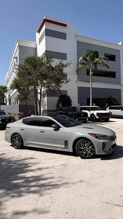 2023 Kia Stinger GT - Image 5 of 17