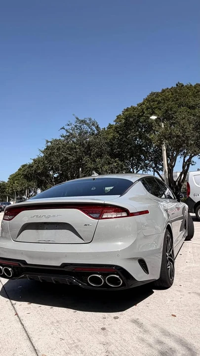 2023 Kia Stinger GT - Image 2 of 17