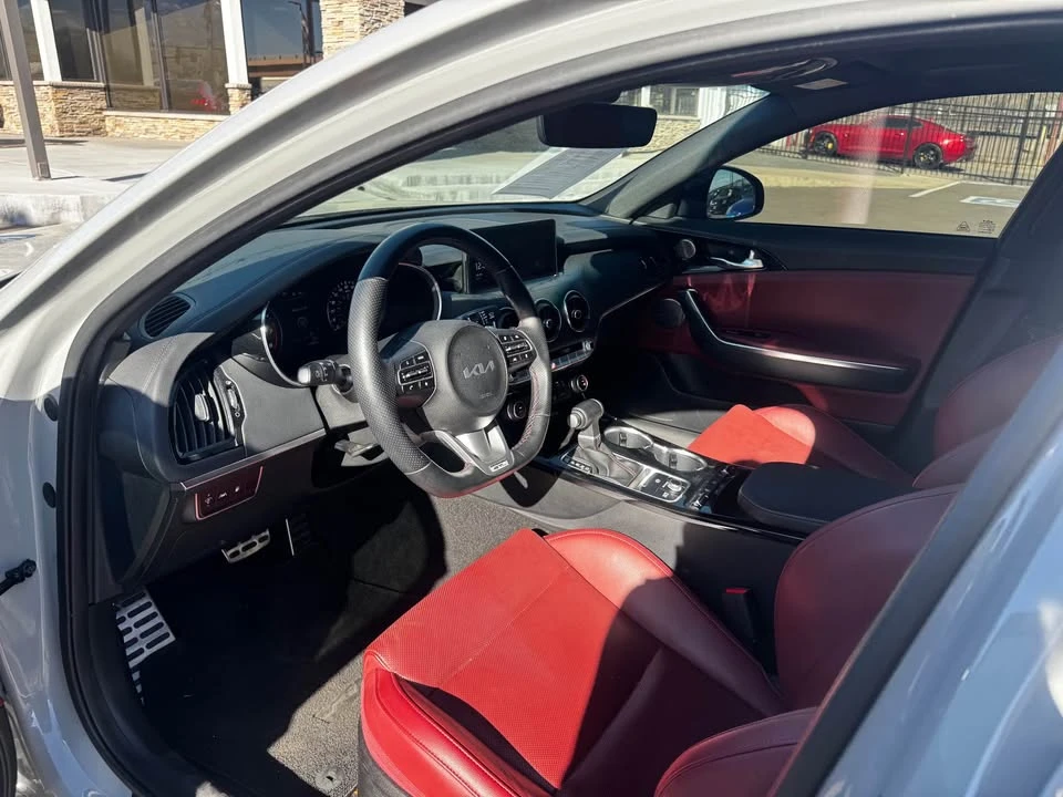 2023 Kia Stinger GT - Image 5 of 8