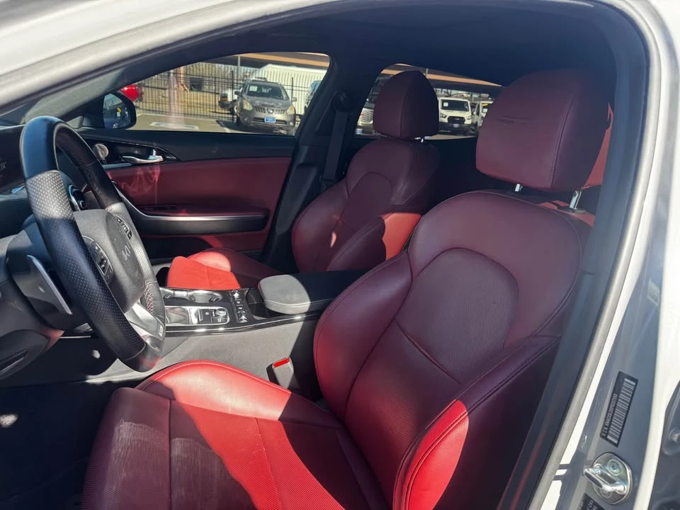 2023 Kia Stinger GT - Image 6 of 8