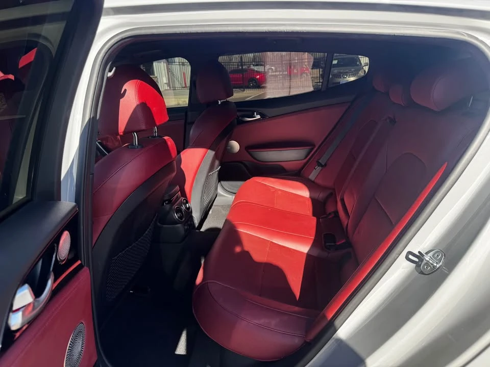 2023 Kia Stinger GT - Image 7 of 8