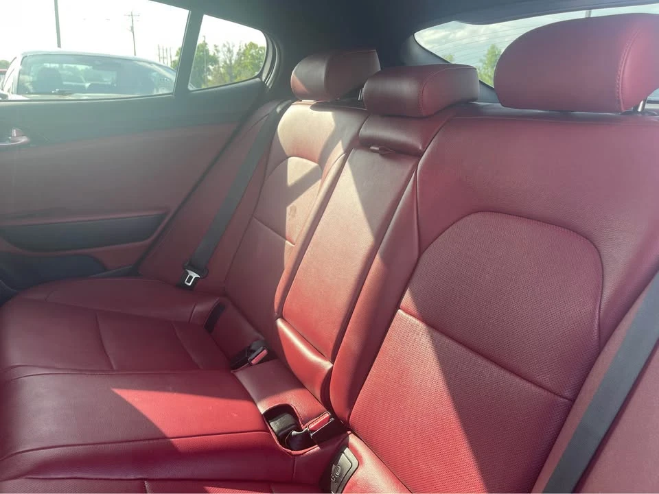 2023 Kia Stinger GT - Image 10 of 12