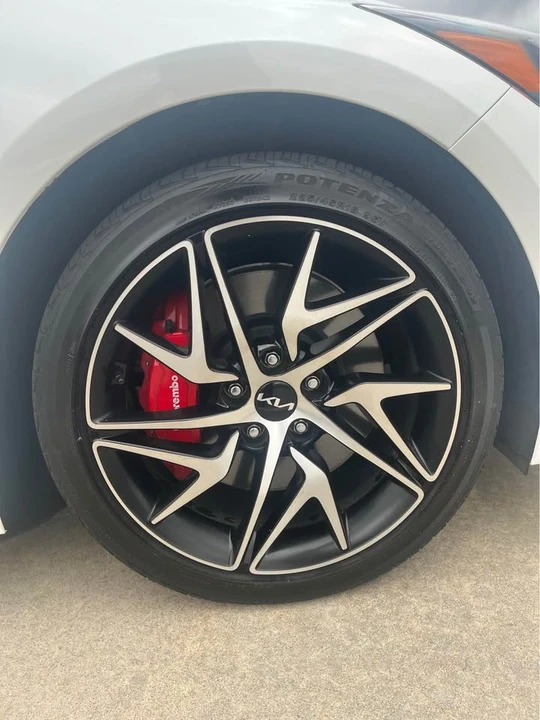 2023 Kia Stinger GT - Image 5 of 7