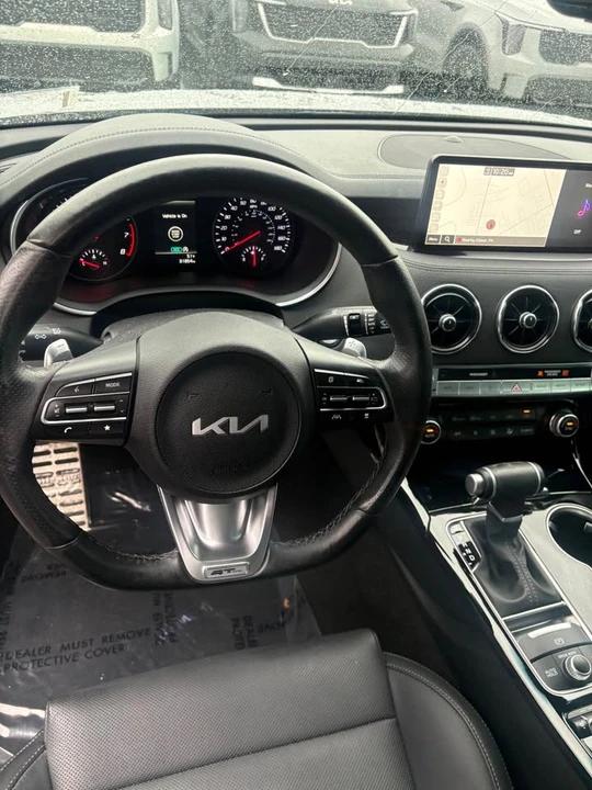 2023 Kia Stinger GT - Image 8 of 9