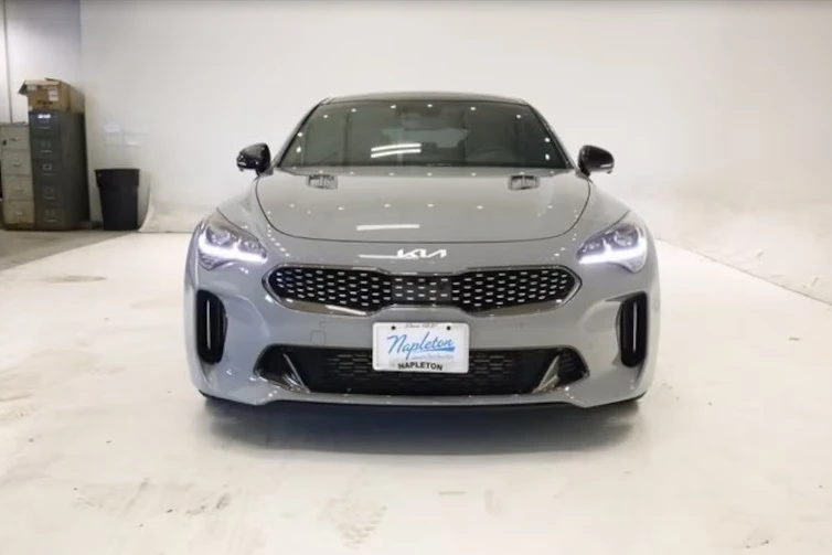 2023 Kia Stinger GT - Image 2 of 20