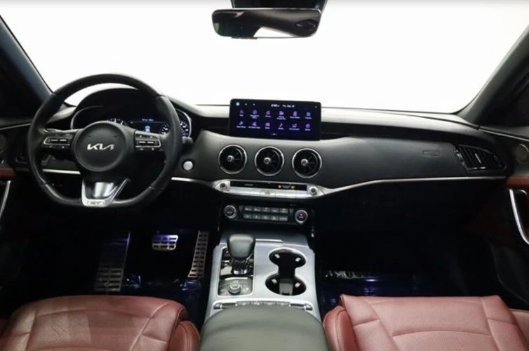 2023 Kia Stinger GT - Image 11 of 20