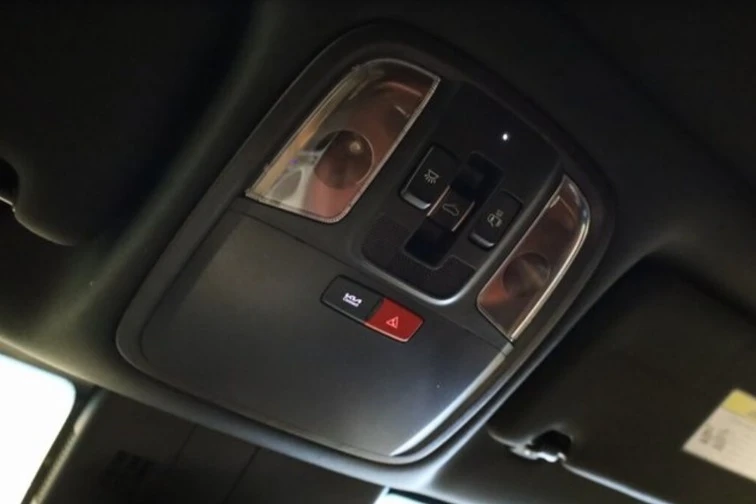 2023 Kia Stinger GT - Image 17 of 20
