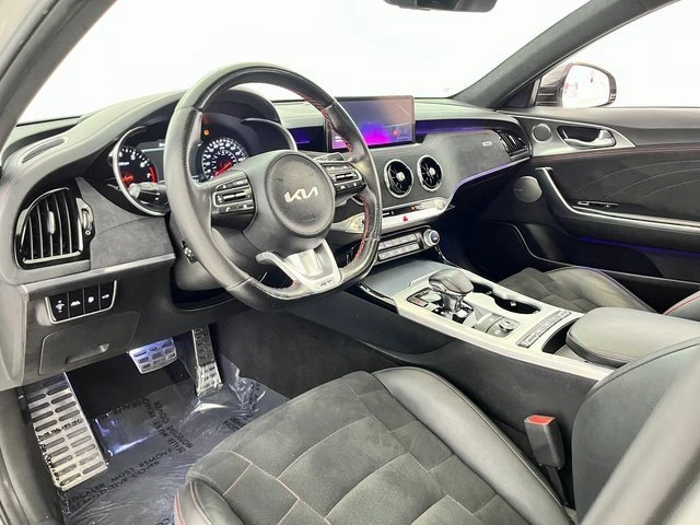 2023 Kia Stinger GT - Image 13 of 17