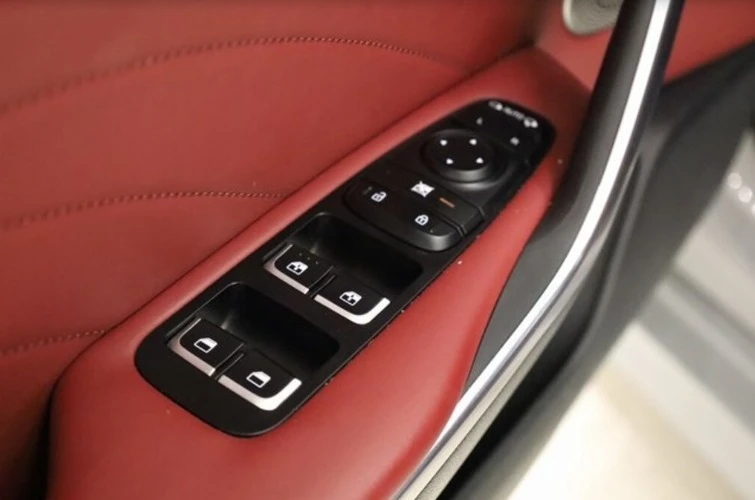 2023 Kia Stinger GT - Image 13 of 20