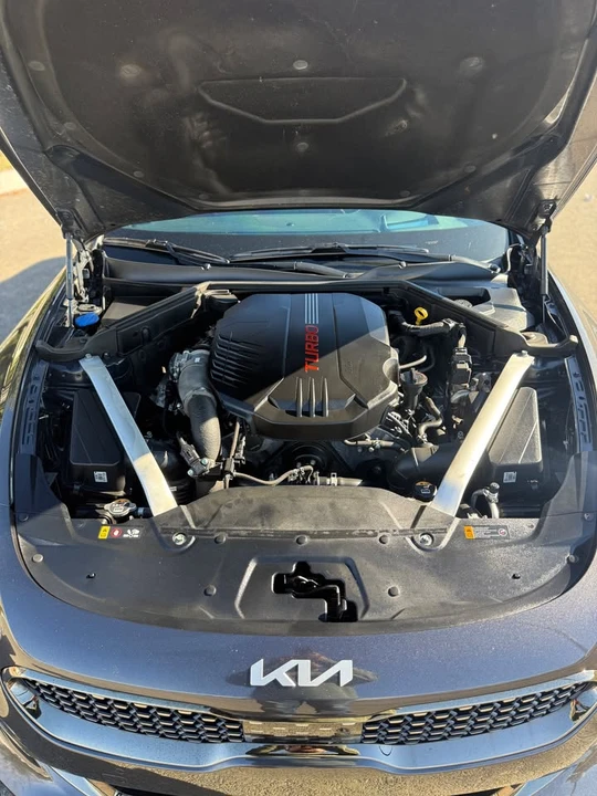 2023 Kia Stinger GT - Image 8 of 16