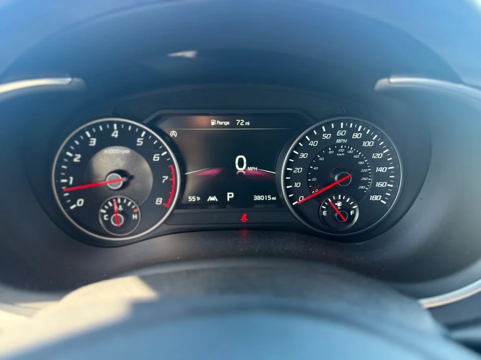 2023 Kia Stinger GT - Image 14 of 16