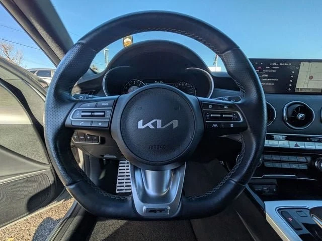 2023 Kia Stinger GT - Image 15 of 18