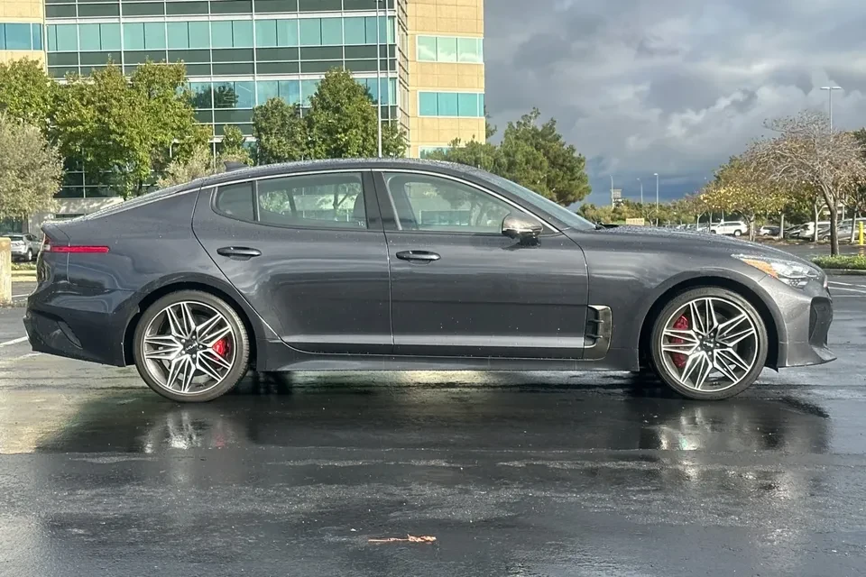 2023 Kia Stinger GT - Image 5 of 13