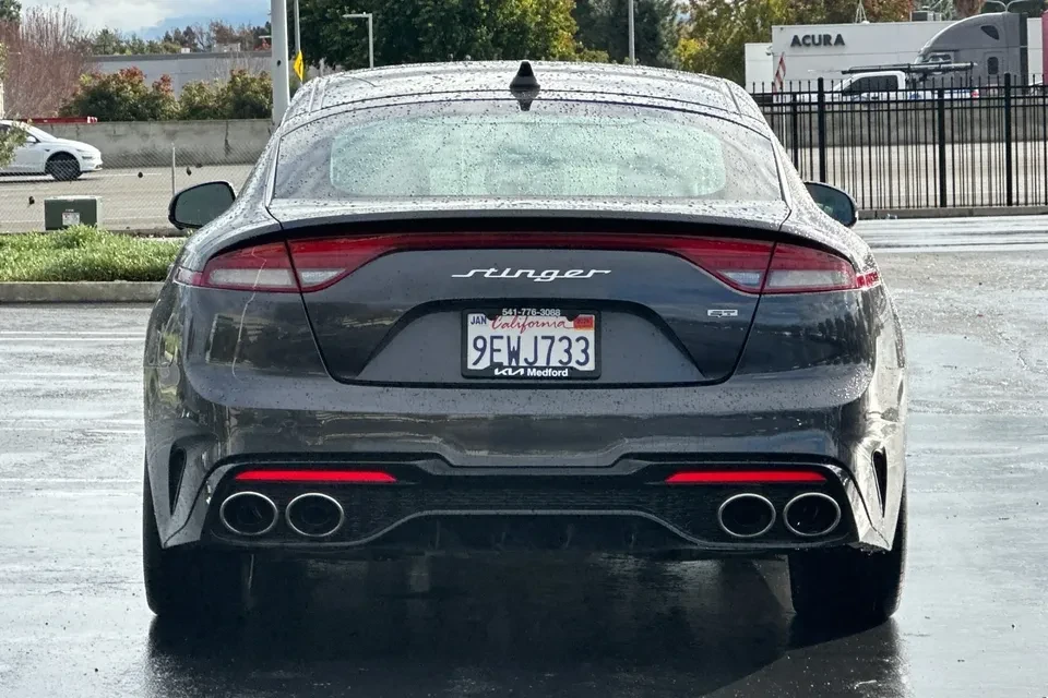 2023 Kia Stinger GT - Image 8 of 13