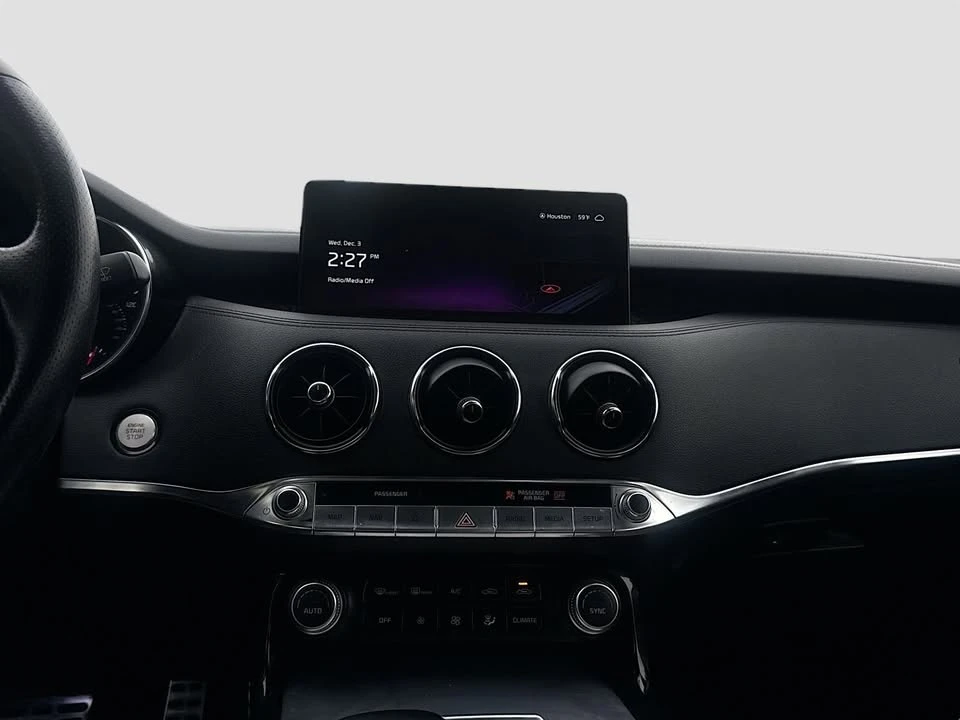2023 Kia Stinger GT - Image 14 of 19