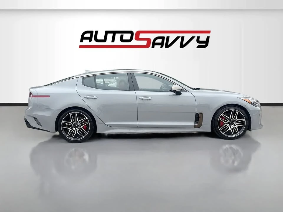 2023 Kia Stinger GT - Image 8 of 19