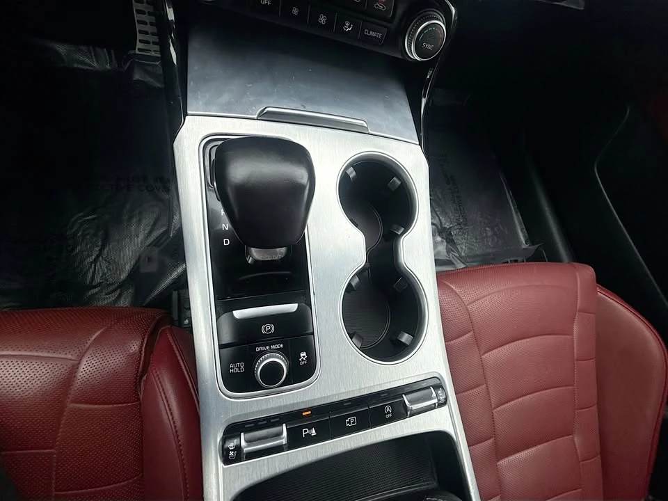 2023 Kia Stinger GT - Image 16 of 19