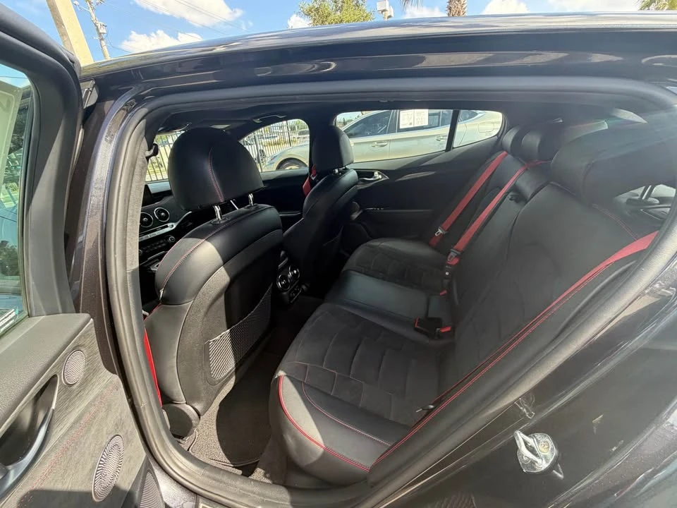 2023 Kia Stinger GT - Image 10 of 11