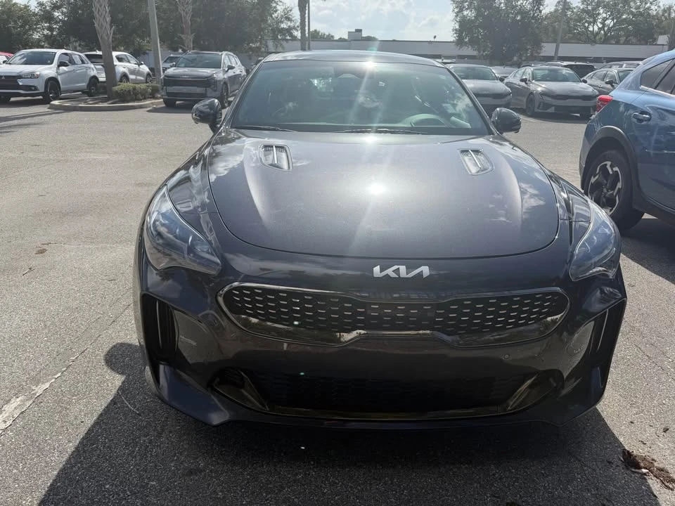 2023 Kia Stinger GT - Image 2 of 11