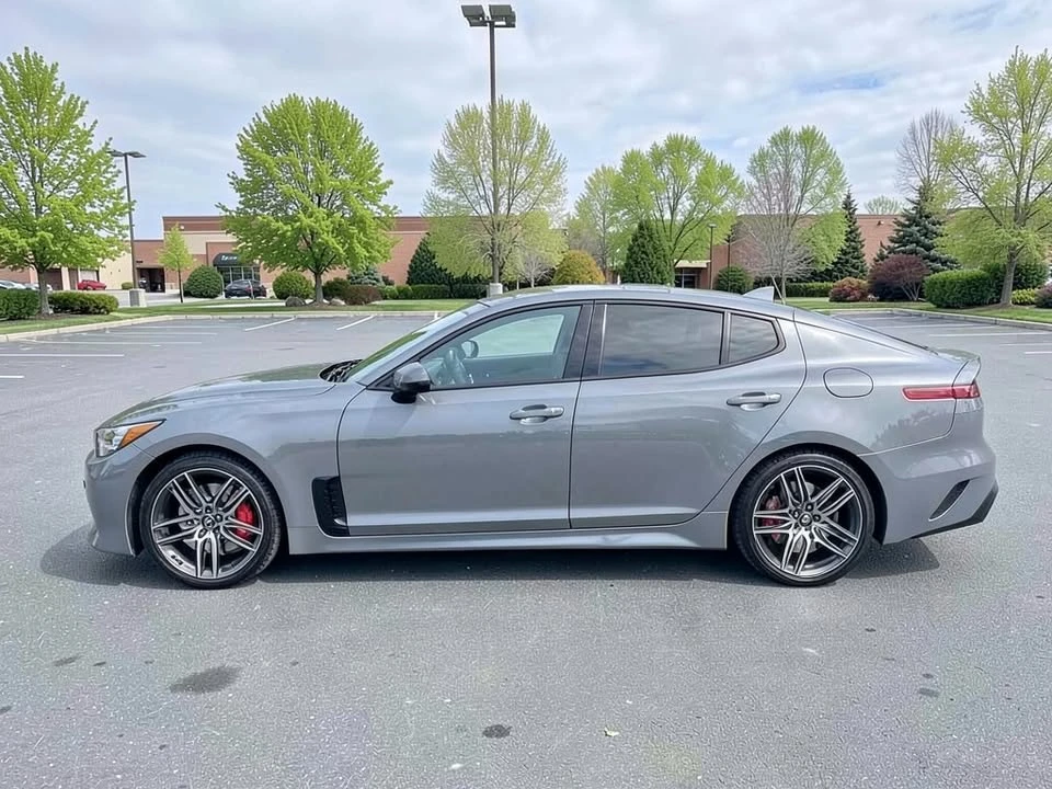 2023 Kia Stinger GT - Image 2 of 20
