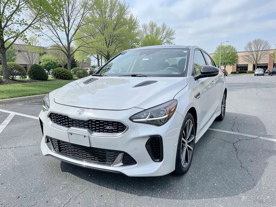 2023 Kia Stinger GT - Image 8 of 20