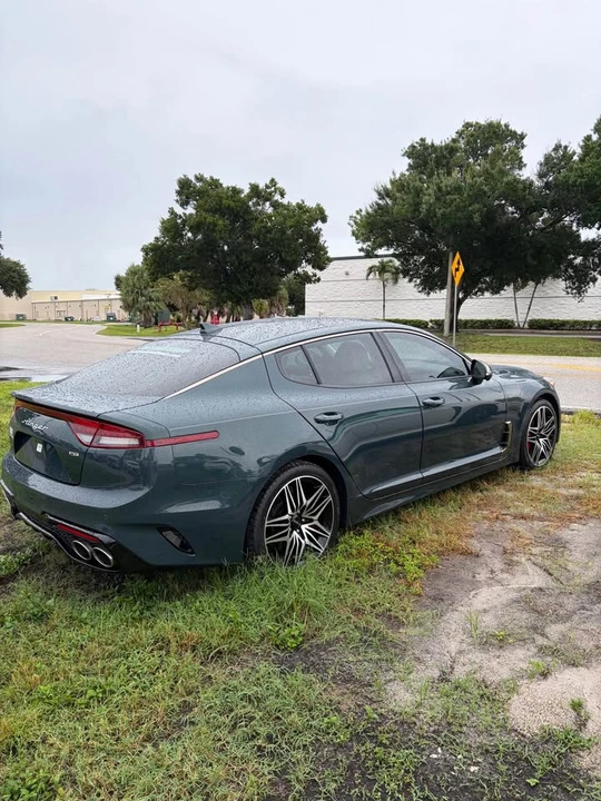 2023 Kia Stinger GT - Image 4 of 7
