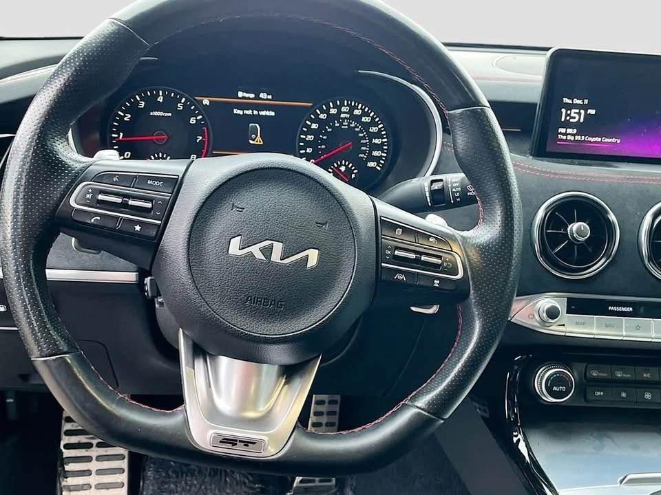 2023 Kia Stinger GT - Image 11 of 20