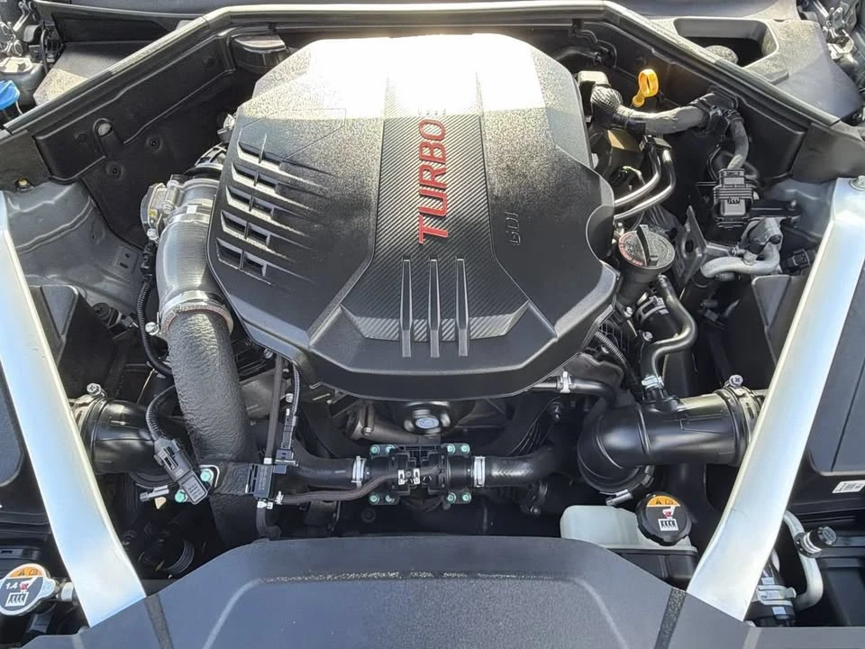 2023 Kia Stinger GT - Image 9 of 10