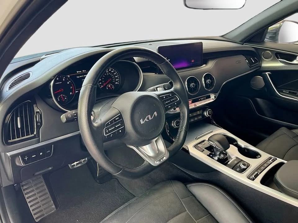 2023 Kia Stinger GT - Image 9 of 20
