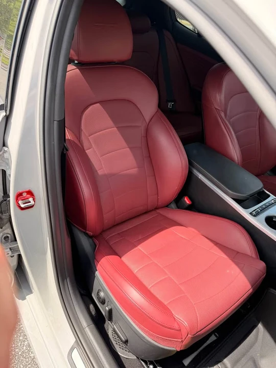 2023 Kia Stinger GT - Image 12 of 19