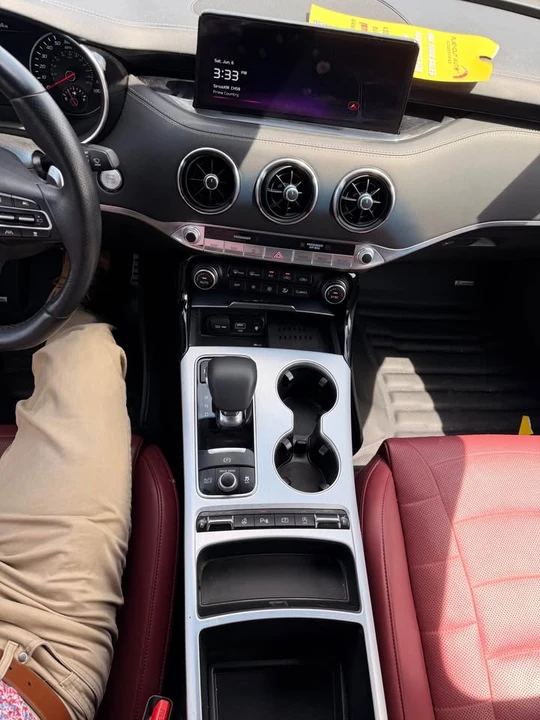 2023 Kia Stinger GT - Image 16 of 19