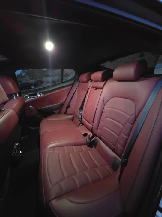 2023 Kia Stinger GT - Image 10 of 10