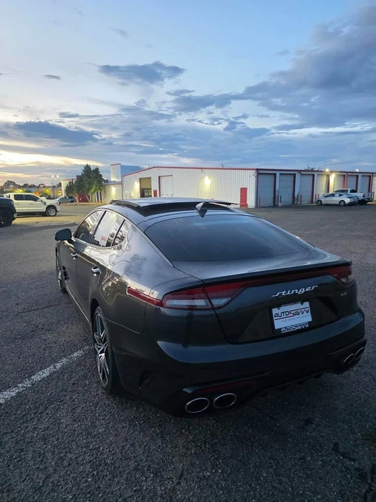 2023 Kia Stinger GT - Image 2 of 10