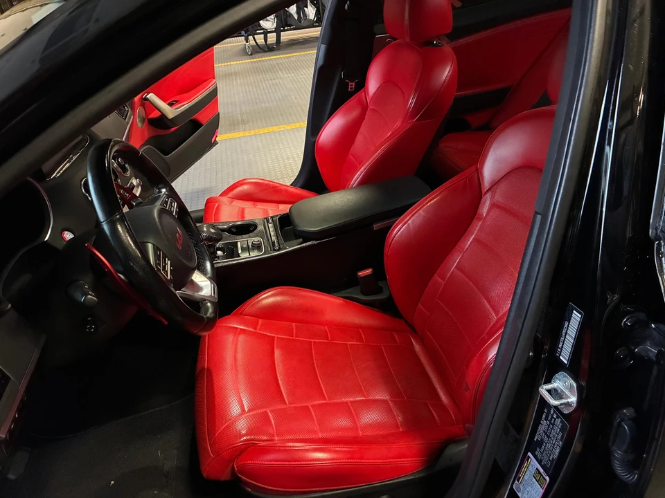 2023 Kia Stinger GT - Image 28 of 31