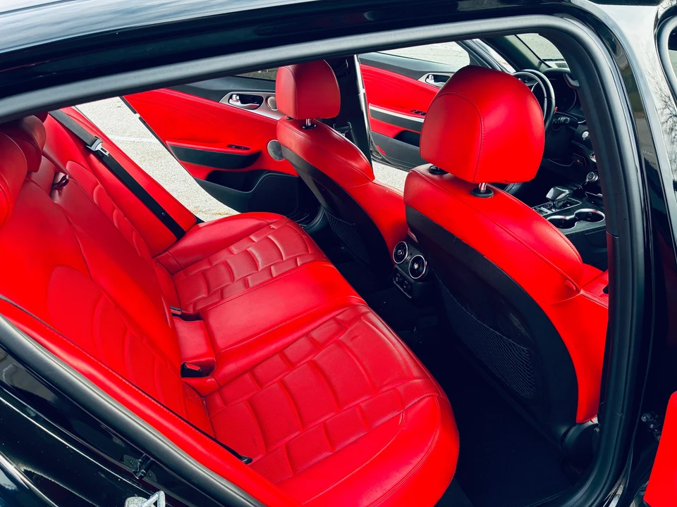 2023 Kia Stinger GT - Image 31 of 31