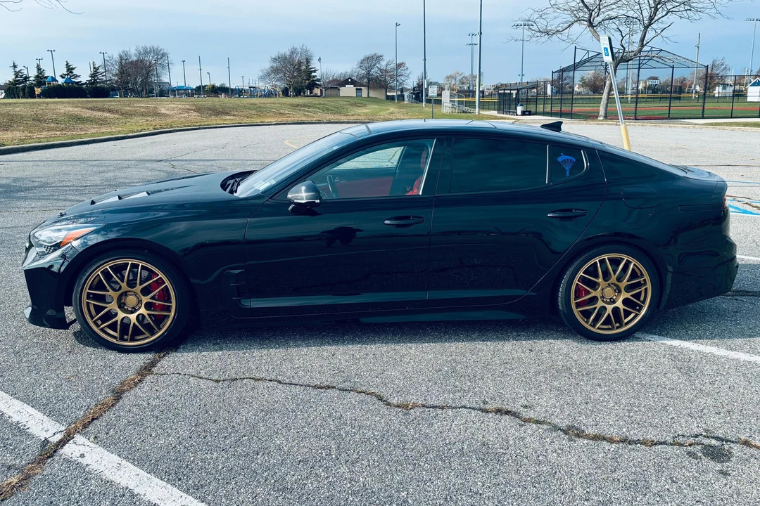 2023 Kia Stinger GT - Image 3 of 31