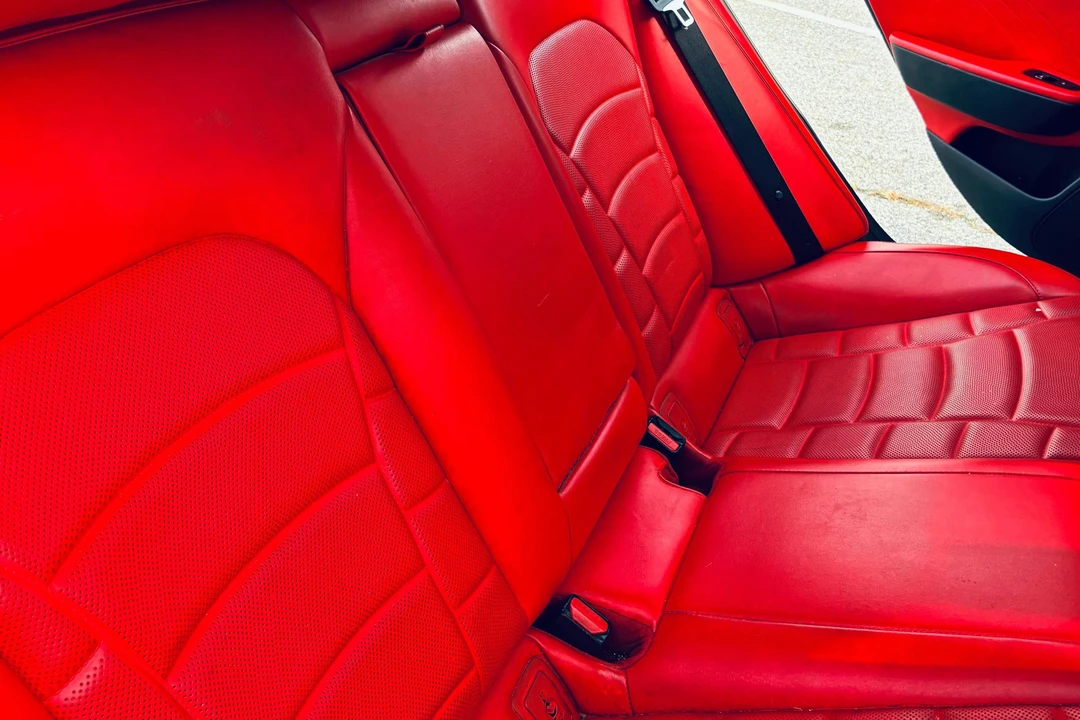2023 Kia Stinger GT - Image 26 of 31