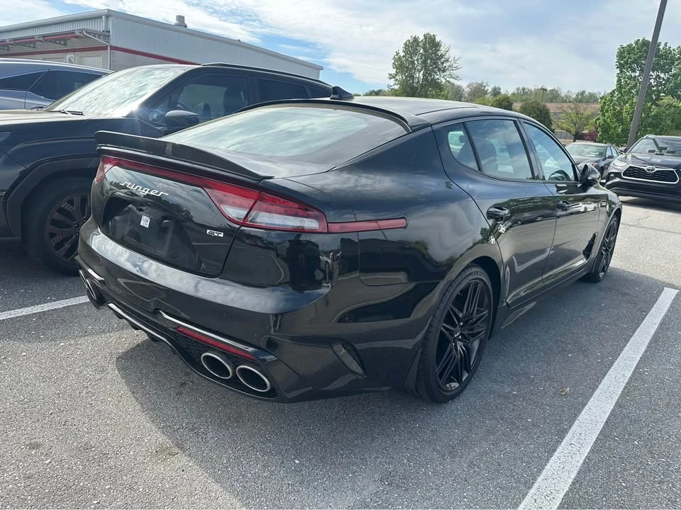 2023 Kia Stinger GT - Image 2 of 8